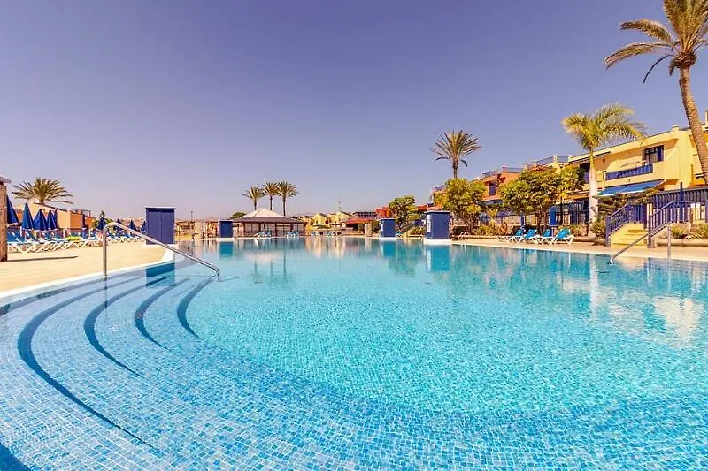 Beach And Golf 4 Bedroom Holiday Home 마스팔로마스