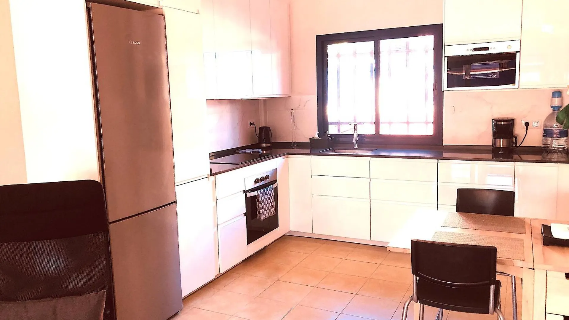 Beach And Golf 4 Bedroom Holiday Home 마스팔로마스