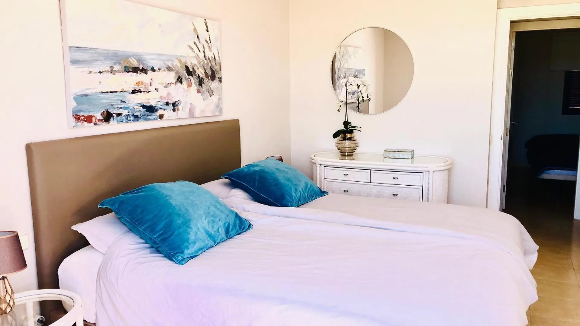 Beach And Golf 4 Bedroom Holiday Home 마스팔로마스 스페인