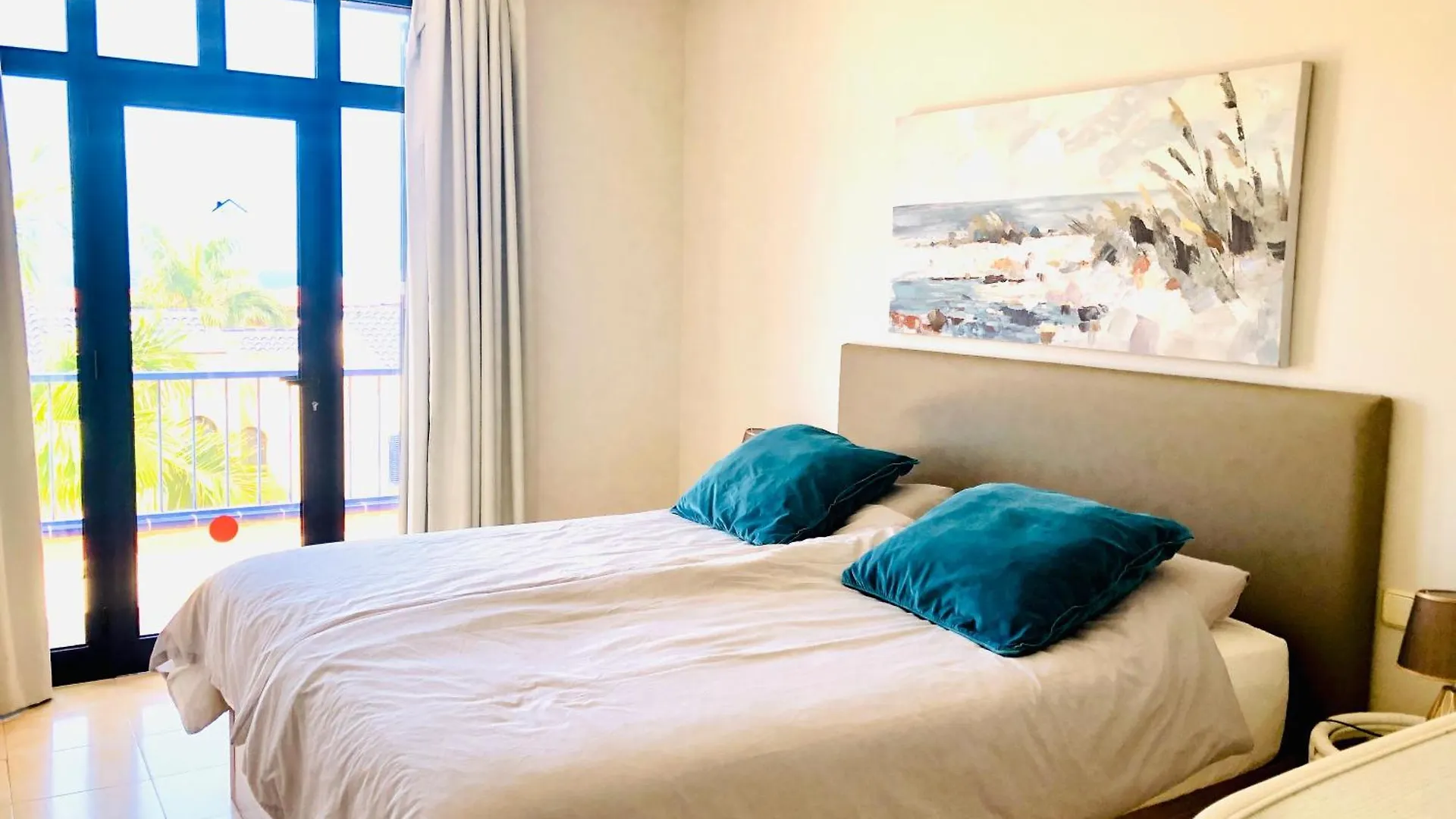 Beach And Golf 4 Bedroom Holiday Home 마스팔로마스 0*,