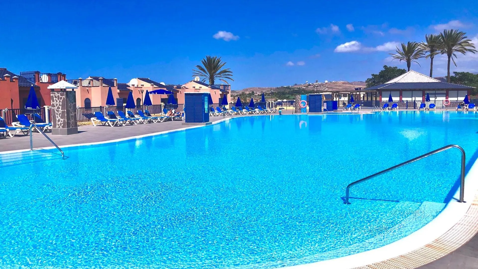 Beach And Golf 4 Bedroom Holiday Home 마스팔로마스 스페인